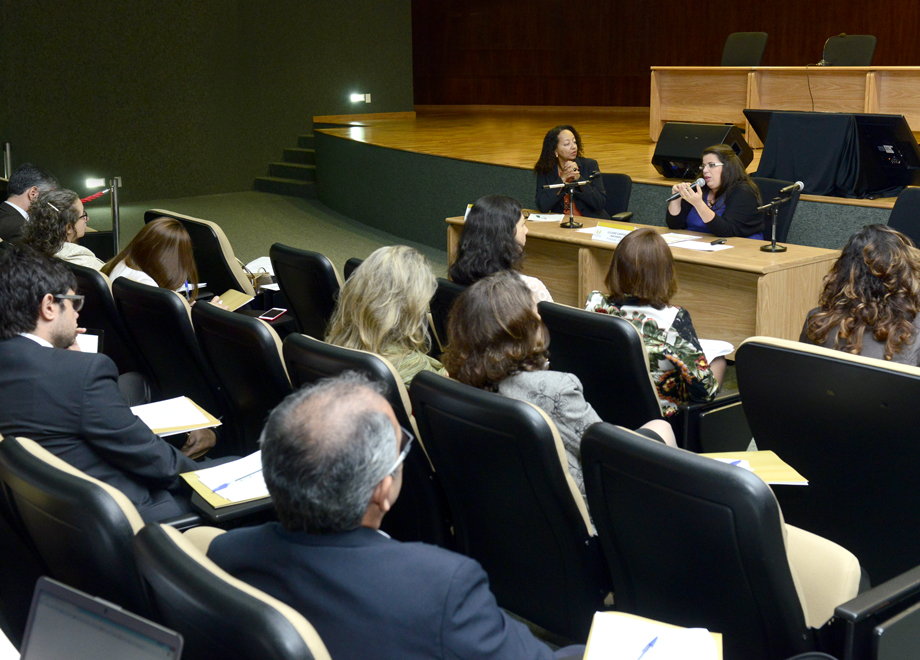 Interatividade é desafio do ensino a distância