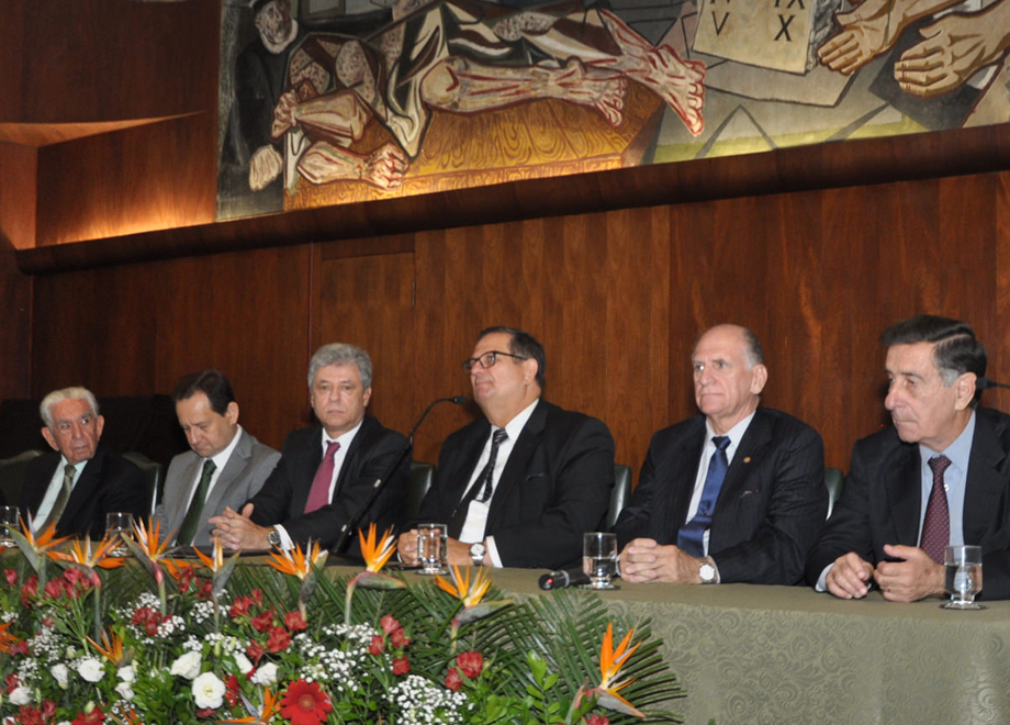 Novos juízes de Minas Gerais iniciam curso de formação