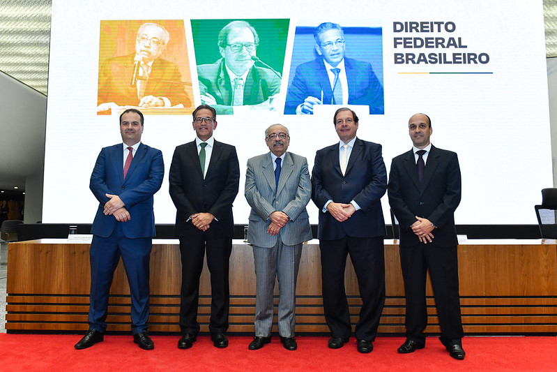 Lançamento do livro Direito Federal Brasileiro em homenagem aos 15 anos dos Ministros Og Fernandes, Luis Felipe Salomão e Mauro Campbell Marques no STJ.